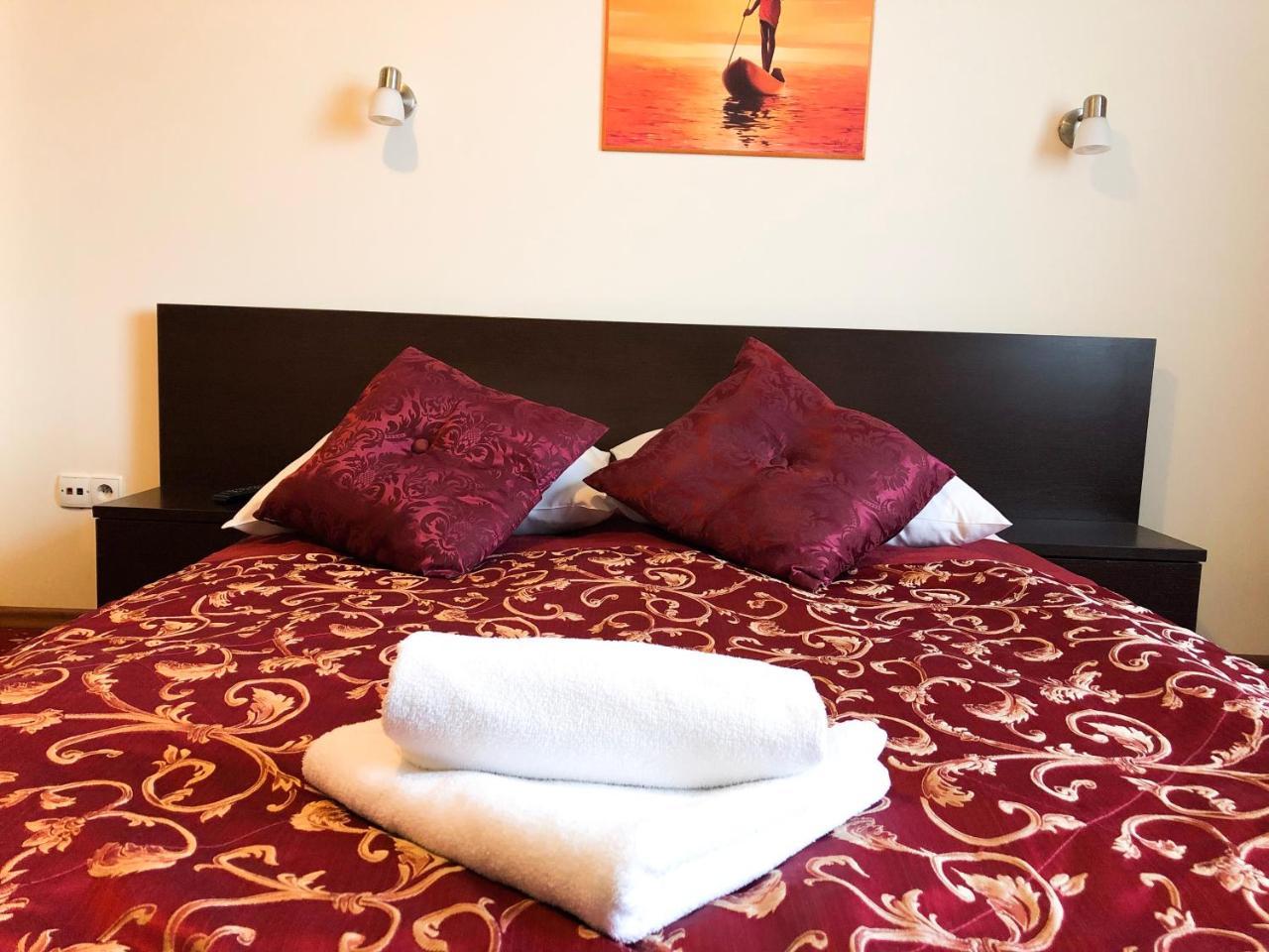 Hotel Korona Rzeszów Extérieur photo